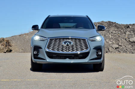 Infiniti QX55 2022, avant